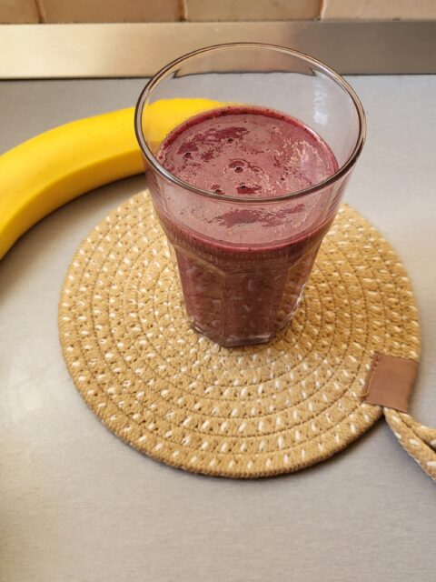 Sok od aronije i banane za anemiju